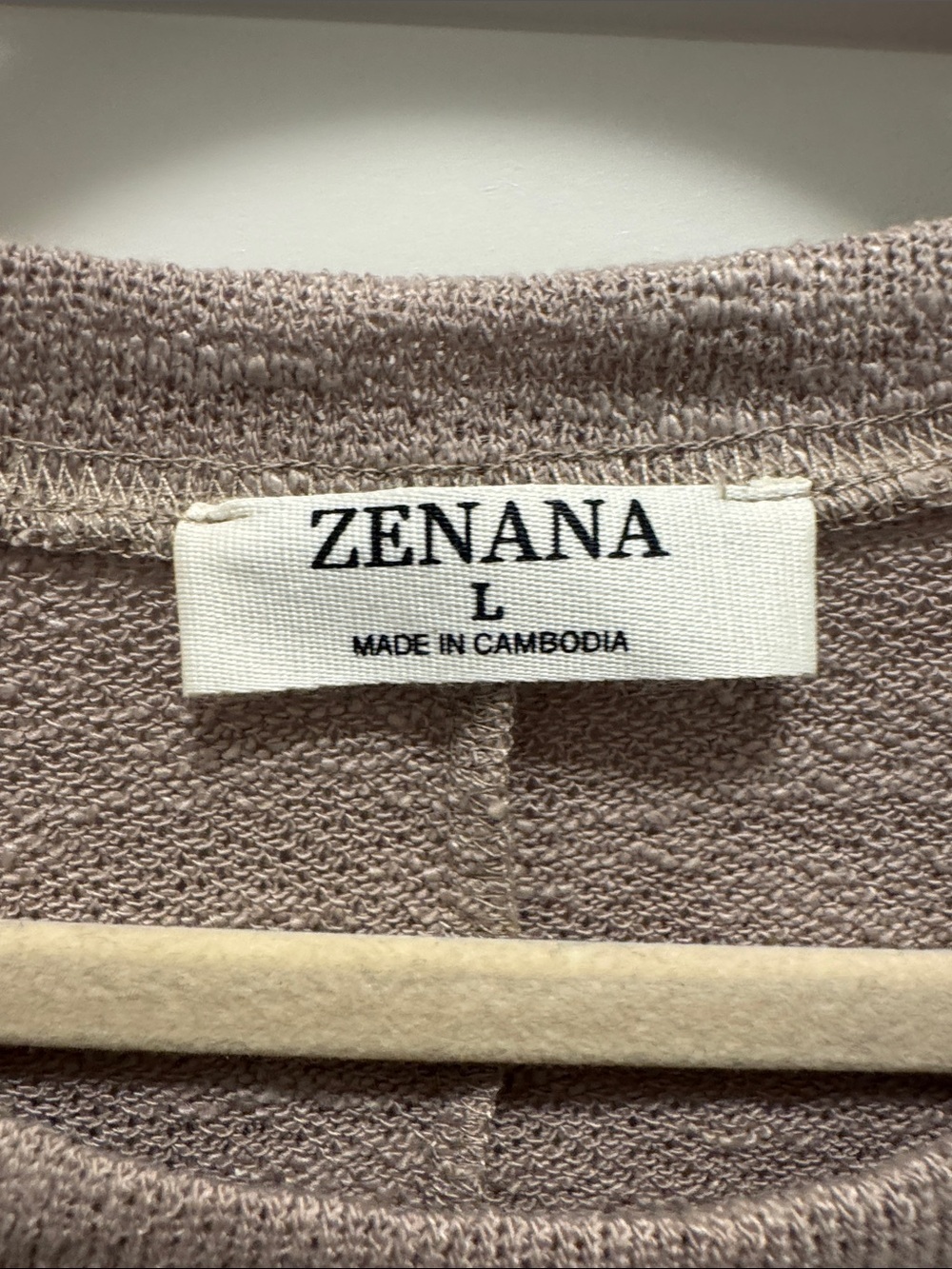 🆕 Zenana Outfitters Taupe Short Sleeve Textured Crop Top. L. NWOT!🔥 - Picture 2 of 3